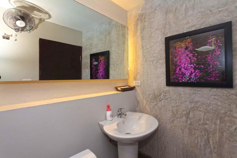 Kama Bangkok Bed & Breakfast Exterior photo